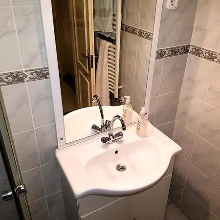 Kastelykert شقة