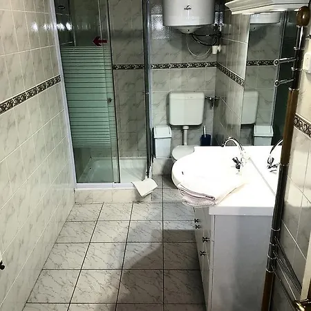 Kastelykert Apartmán *