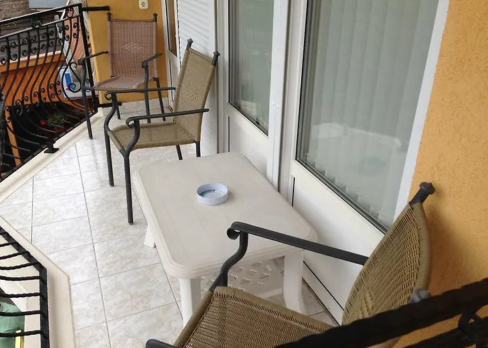 Kastelykert Apartmán Gyula