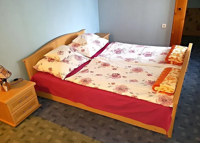 Kastelykert Appartement *